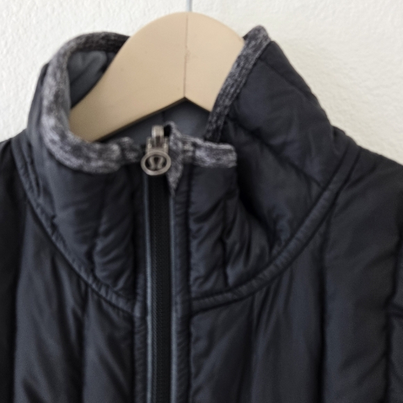 Lululemon Run Turn Around Reversible Down Vest Black Heathered Black Size 6 - Picture 4 of 15
